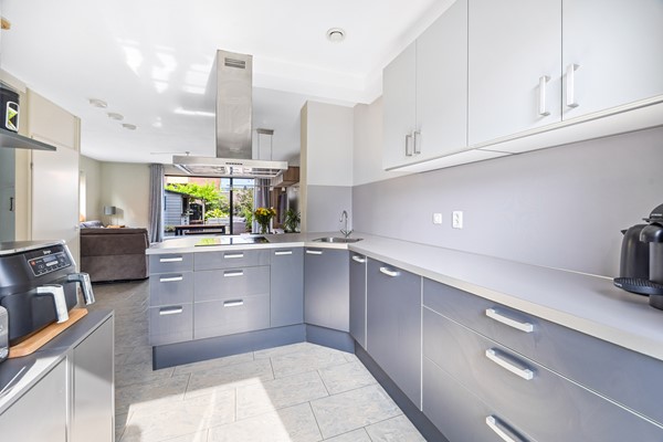 Medium property photo - Tom Navislaan 12, 2493 BN Den Haag